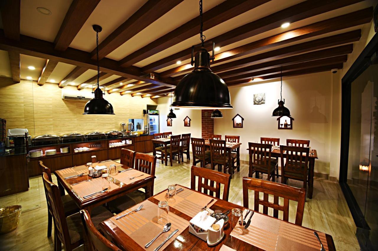 Kumari Boutique Hotel Kathmandu Exterior foto